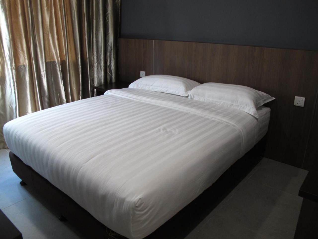 Hotel Sukaramai Kampung Gurun Exteriör bild