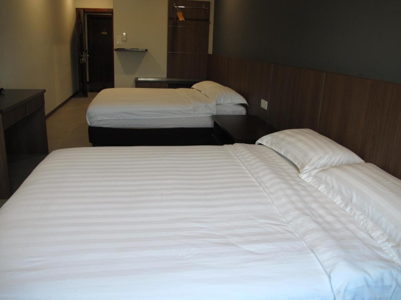 Hotel Sukaramai Kampung Gurun Exteriör bild
