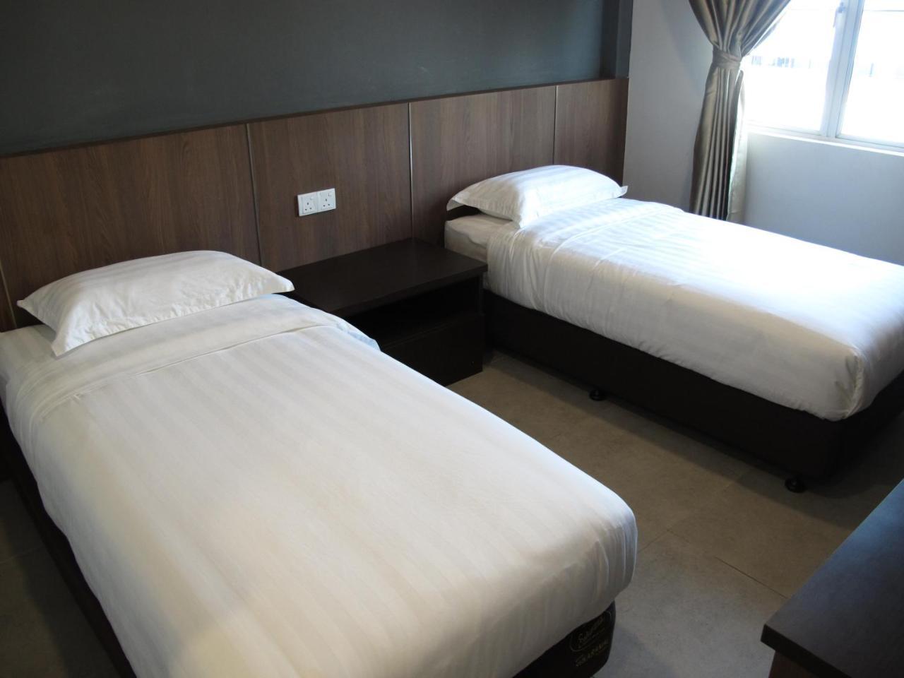 Hotel Sukaramai Kampung Gurun Exteriör bild