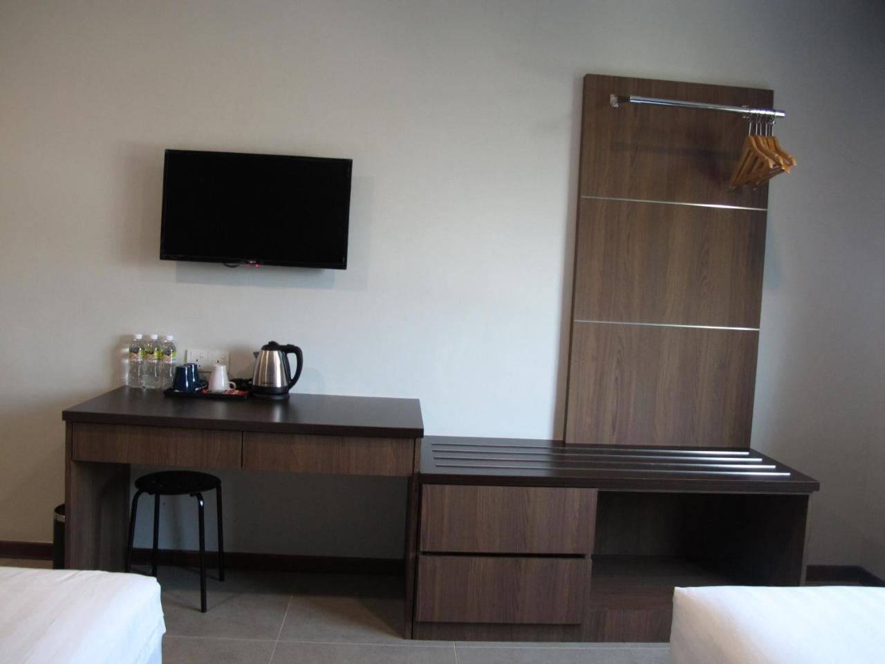 Hotel Sukaramai Kampung Gurun Exteriör bild