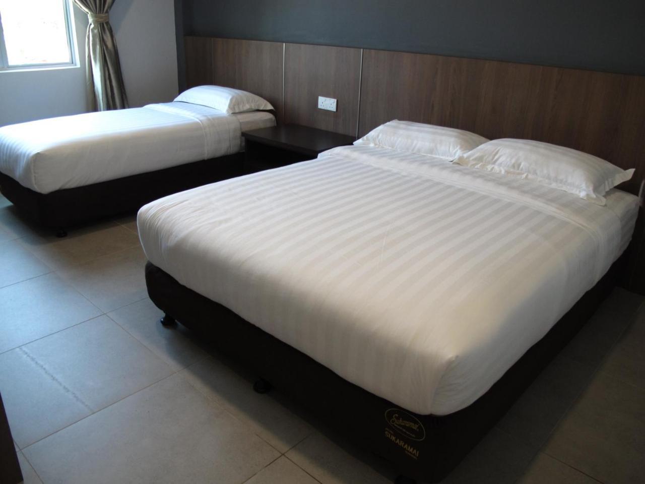 Hotel Sukaramai Kampung Gurun Exteriör bild