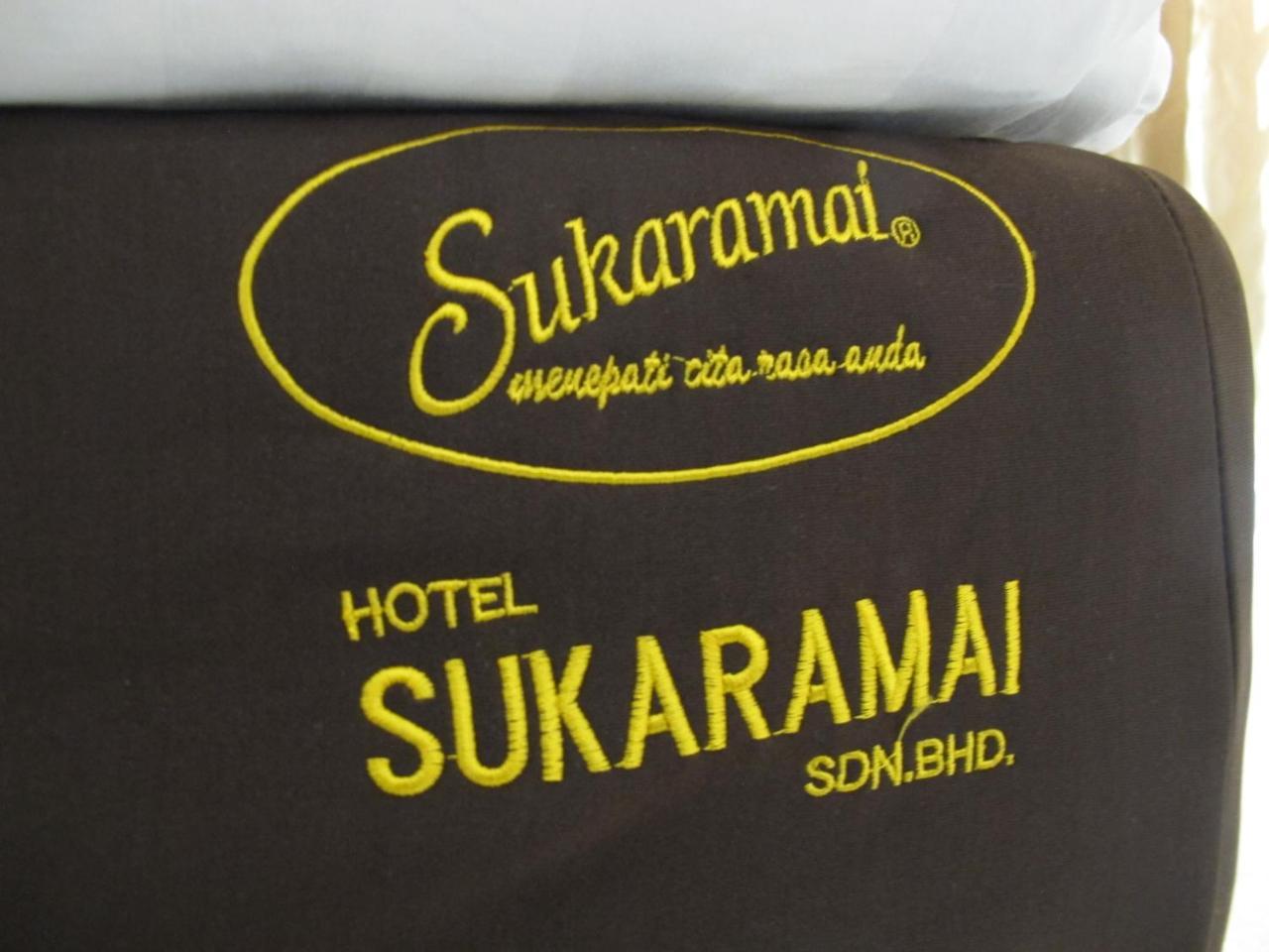 Hotel Sukaramai Kampung Gurun Exteriör bild